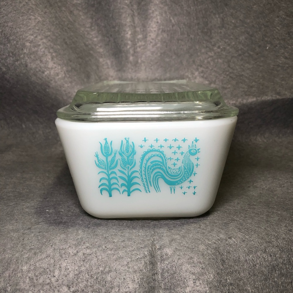 VINTAGE PYREX AMISH BUTTERPRINT REFRIGERATOR DISH 0502 TURQUOISE, ORIGINAL LID